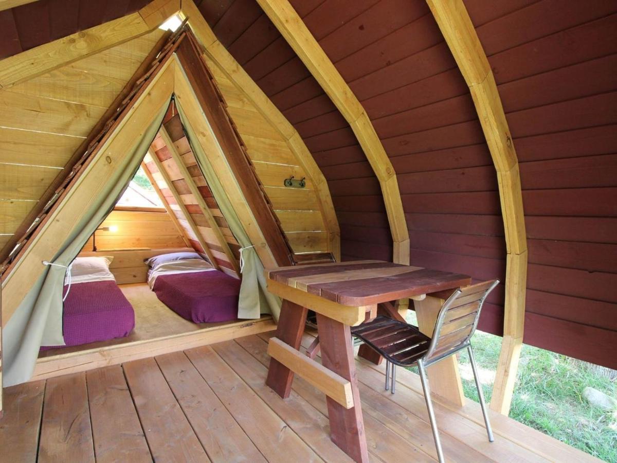 Habitat Createur - Hebergements Insolites Au Camping Municipal "Les Ecureuils" Recoubeau-Jansac Extérieur photo