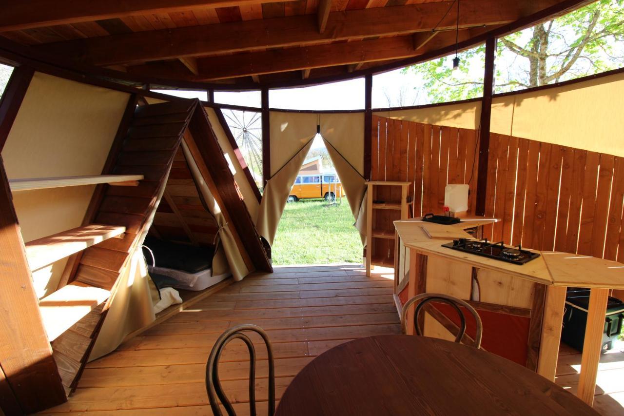 Habitat Createur - Hebergements Insolites Au Camping Municipal "Les Ecureuils" Recoubeau-Jansac Extérieur photo