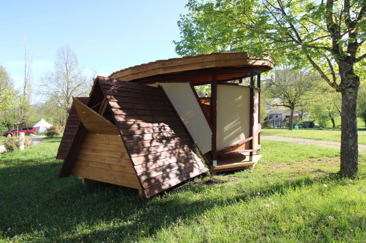 Habitat Createur - Hebergements Insolites Au Camping Municipal "Les Ecureuils" Recoubeau-Jansac Extérieur photo